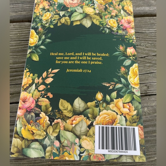 Psalms of Praise Prayer Journal Daily Writing Notebook - Picture 7 of 12